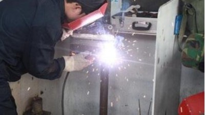 焊接煙氣凈化設備,焊接煙塵凈化,執信環保實力生產廠家。